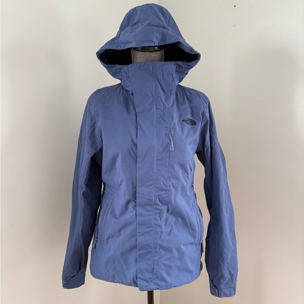 The North Face Women's Hickory Pass Jacket  Periwinkle Blue Size Medium